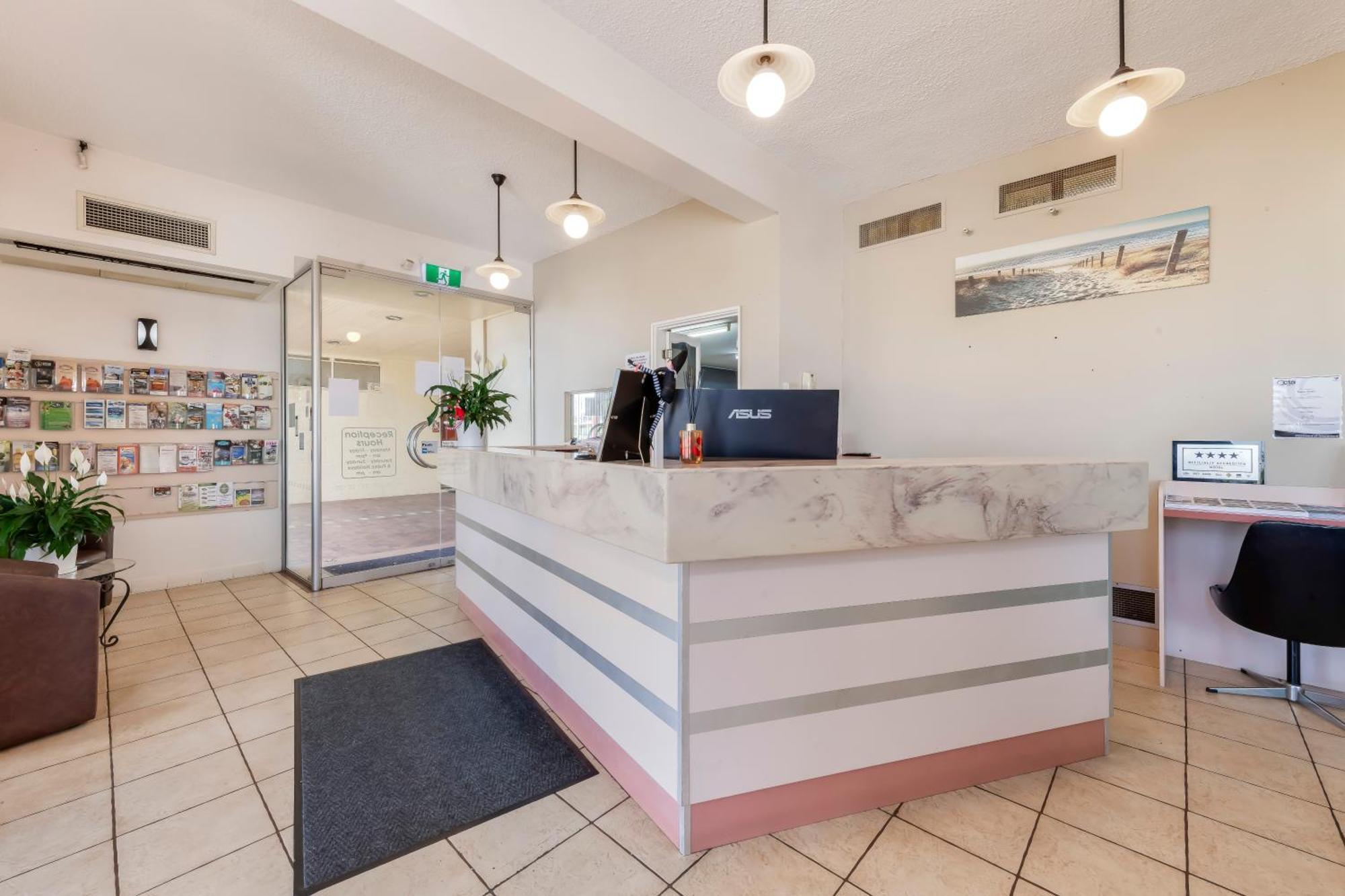 Bundaberg International Motor Inn Exteriör bild